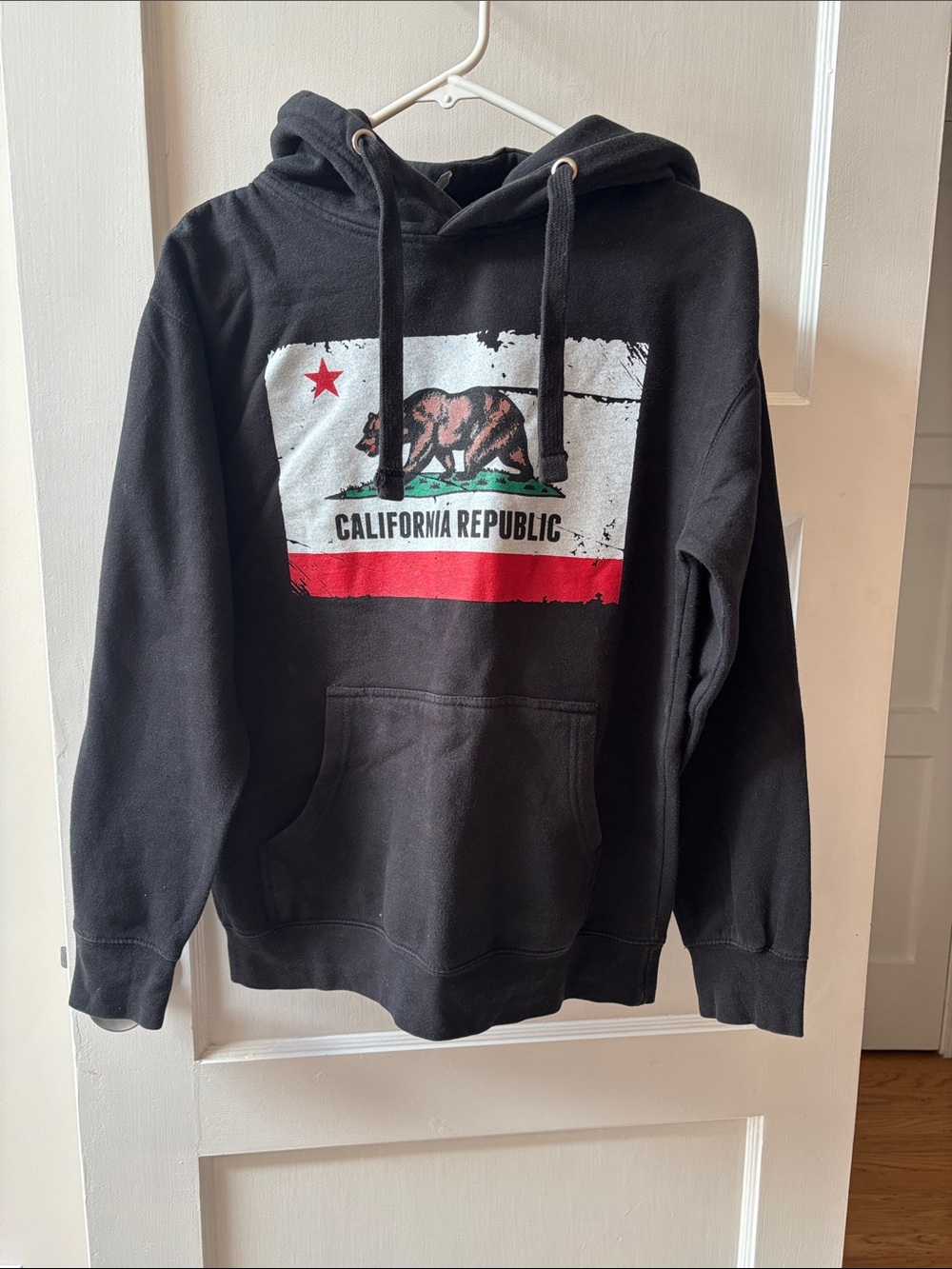 California Republic Black Crewneck Hoodie with Flag Graphic